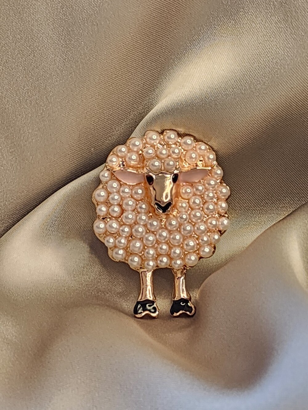 ✨️🐑 Rose Gold Pearl Sheep Brooch Pin